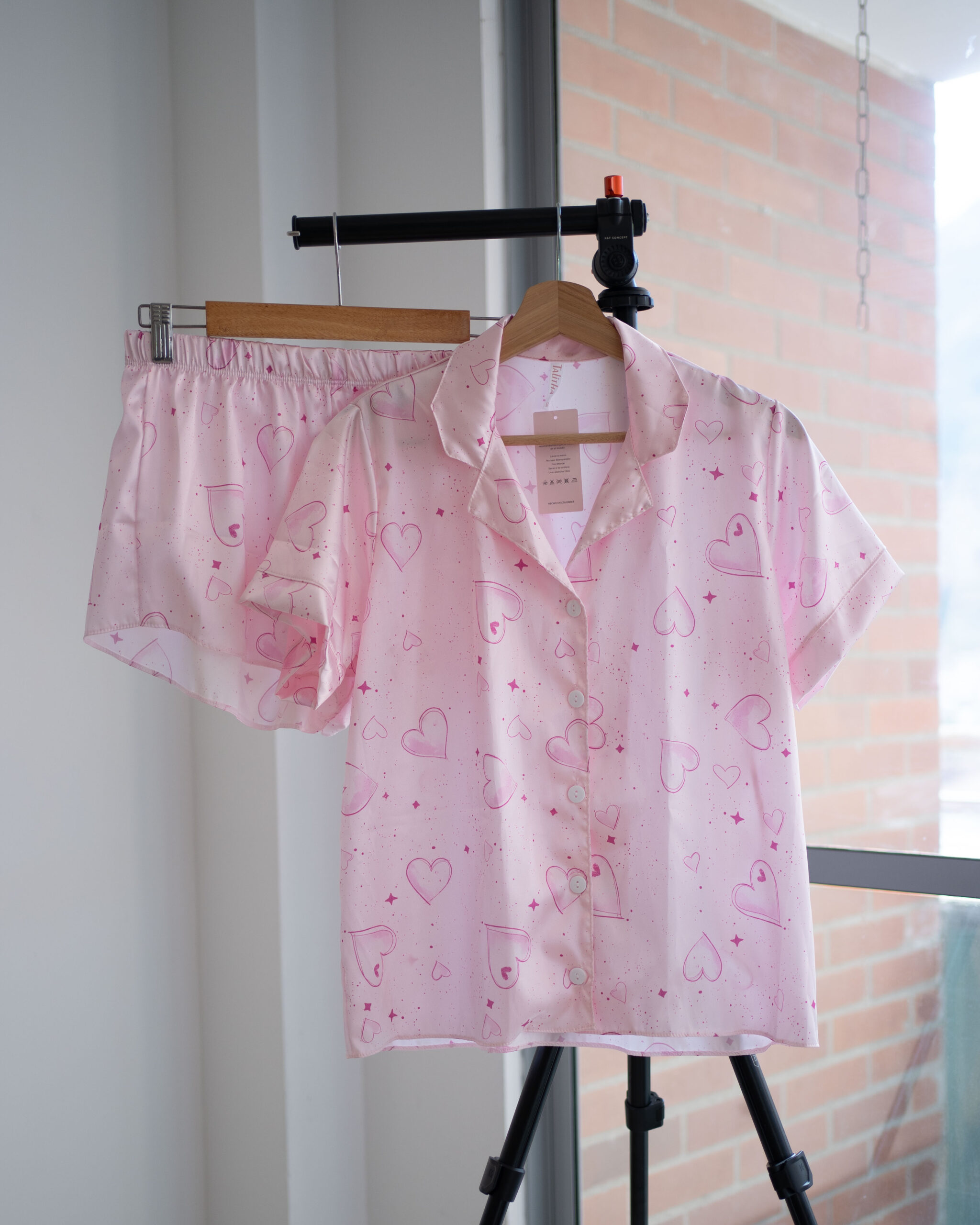 Pijama en Satin de corazones