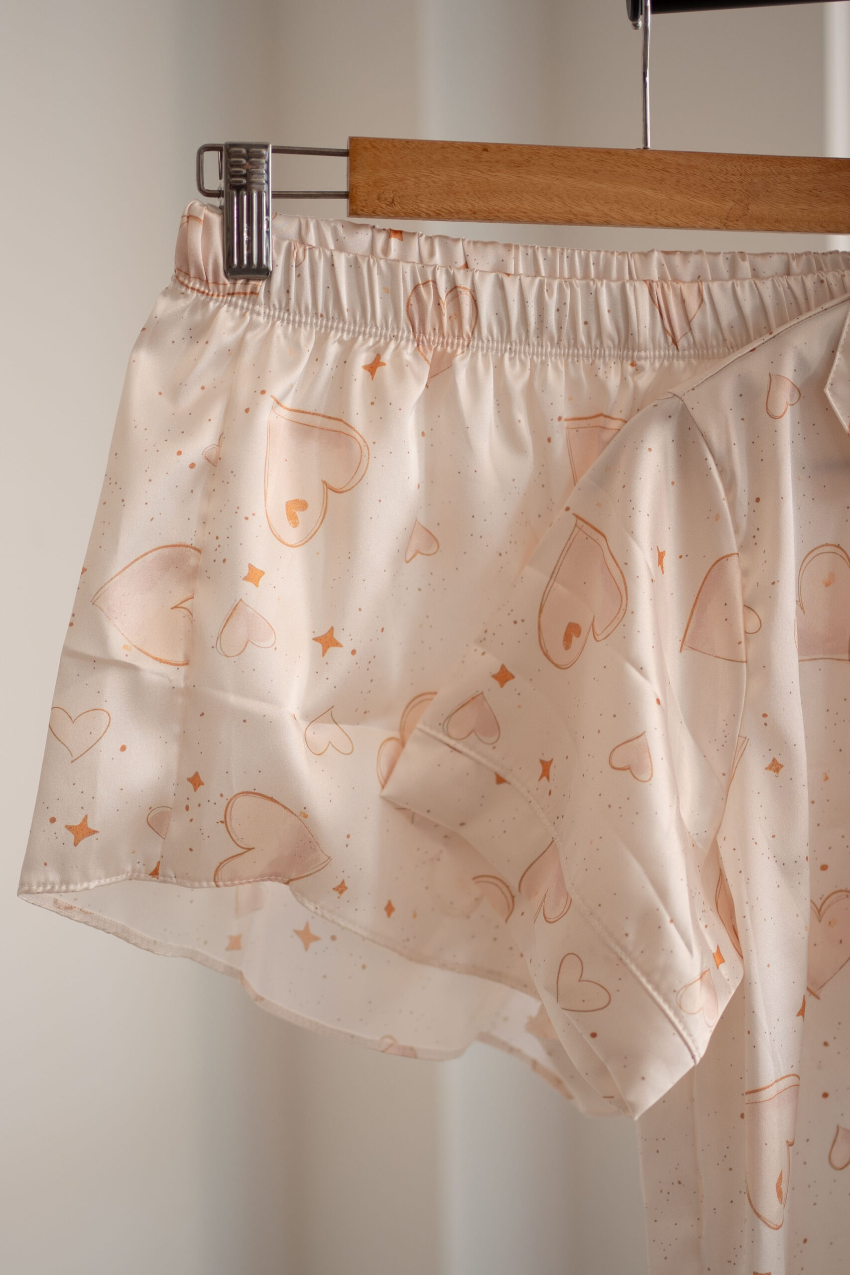 Pijama en Satin de corazones - Image 7