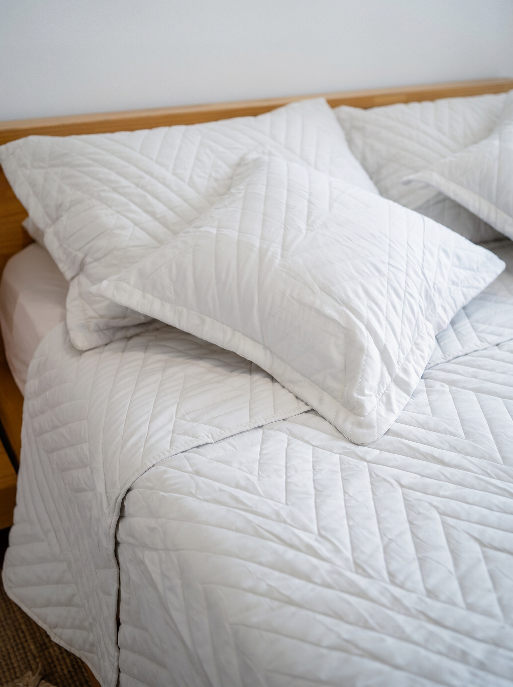 Cubrecama Quilt de 5 piezas – Diseño Bordado ZigZag - Image 7